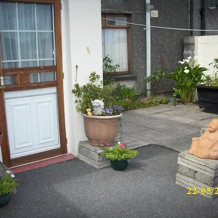 Cathy's Sunnyside Bed and breakfast 3*